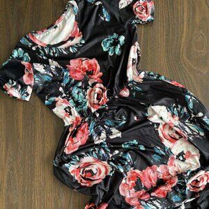Women's Floral Dress with Pockets